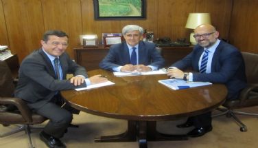 Acuerdo colaboracin Veterindustria y Consejo General Colegios Veterinarios de Espaa
