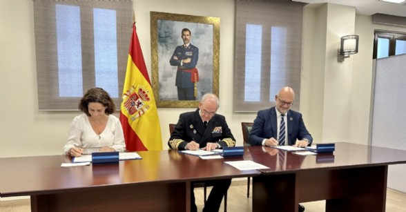 Momento de la firma de renovacin del convenio de colaboracin