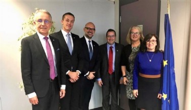 Reunin con Anne Bucher